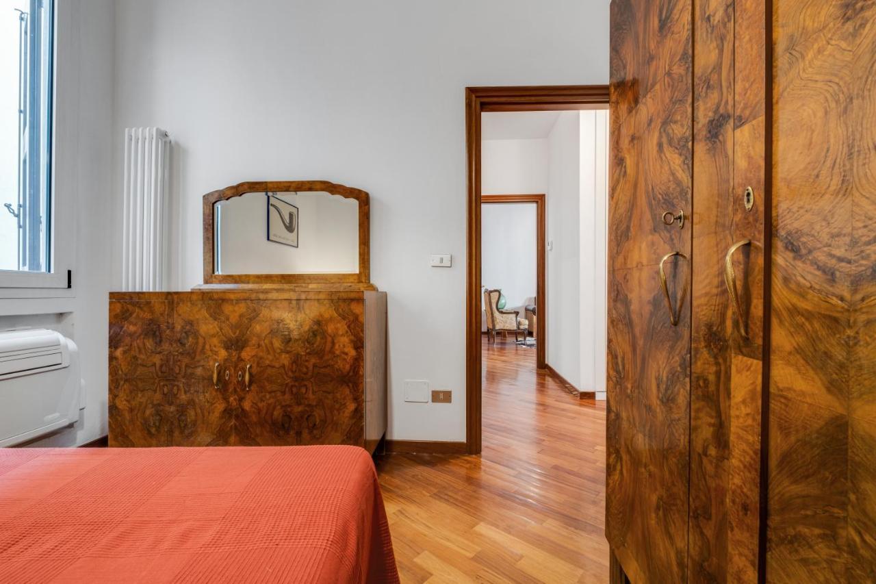 A Due Passi Dalla Pinacoteca Apartment Bologna Luaran gambar